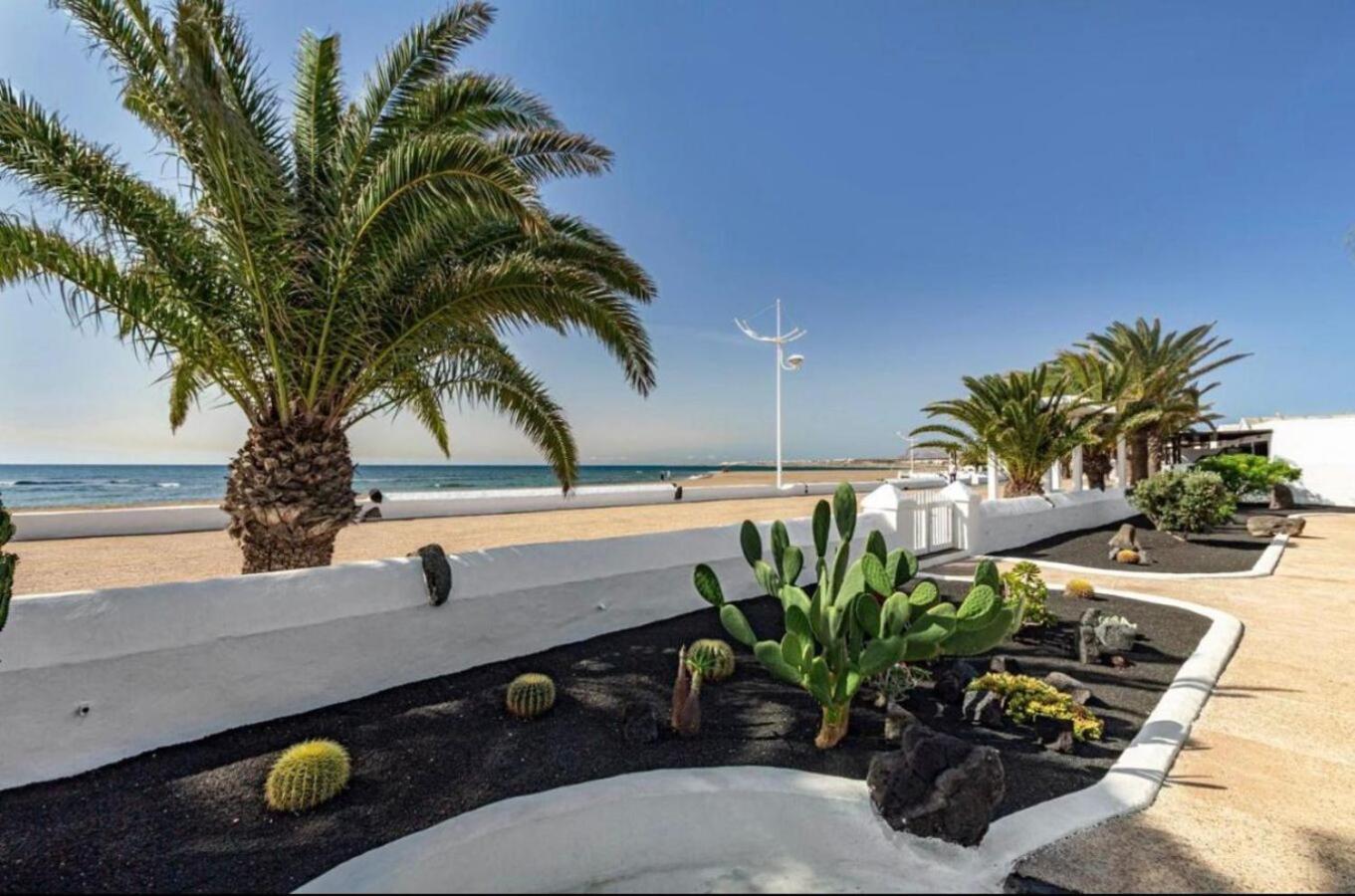 Luxury Villa Sea Front -La Orilla Playa Honda  Exterior photo